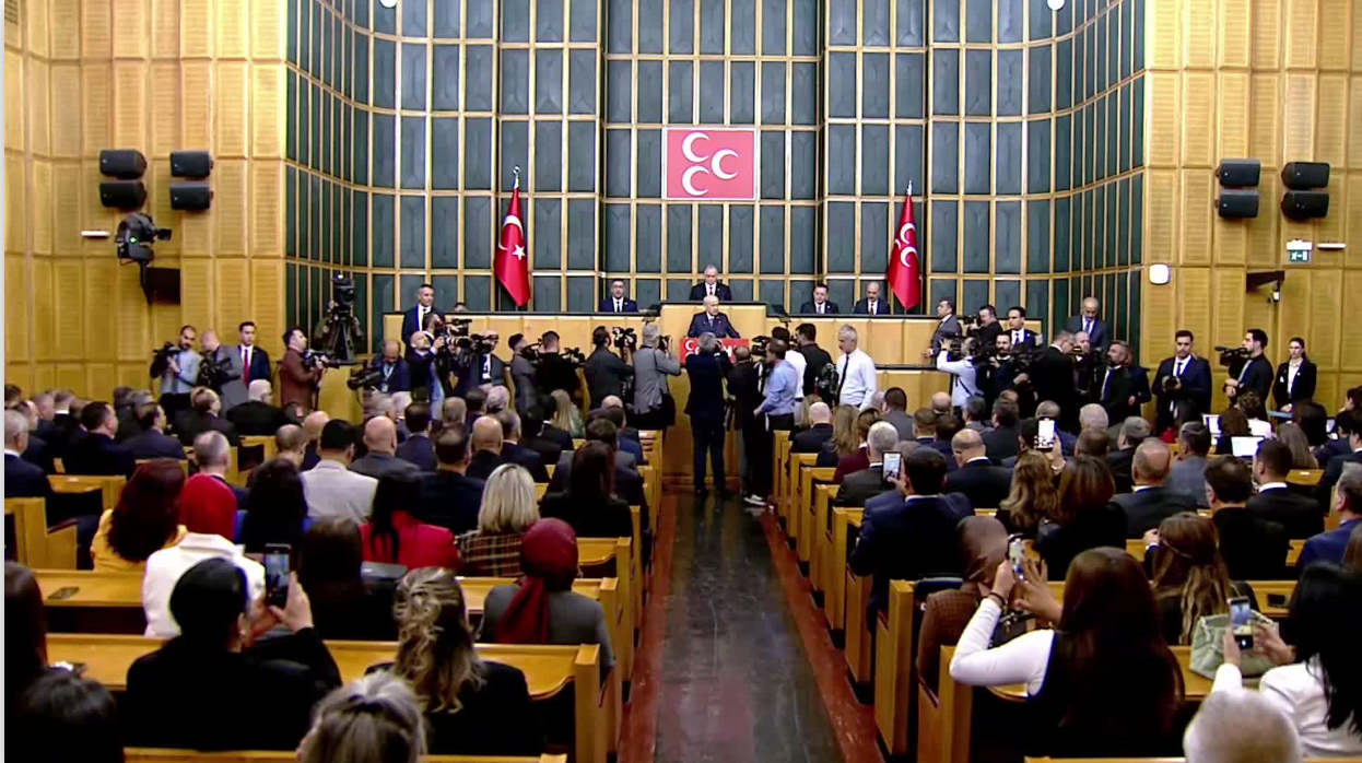 Halef-selef bakanların küskünlüğü Meclis gündeminde 6